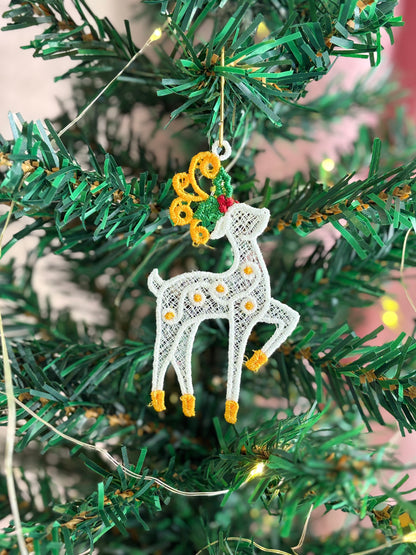 Holiday Edit – Freestanding Lace Ornament “Reindeer” (White / Gold / Silver / Colourful)