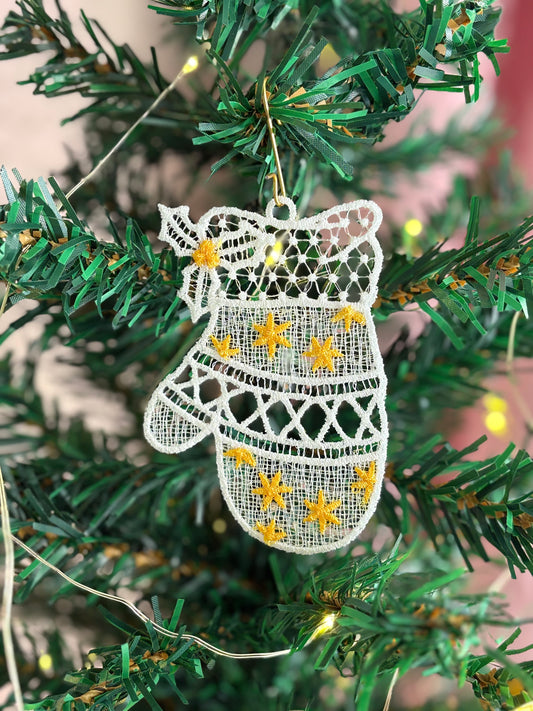 Holiday Edit – Freestanding Lace Ornament “Mitten” (White / Gold / Silver / Colourful)