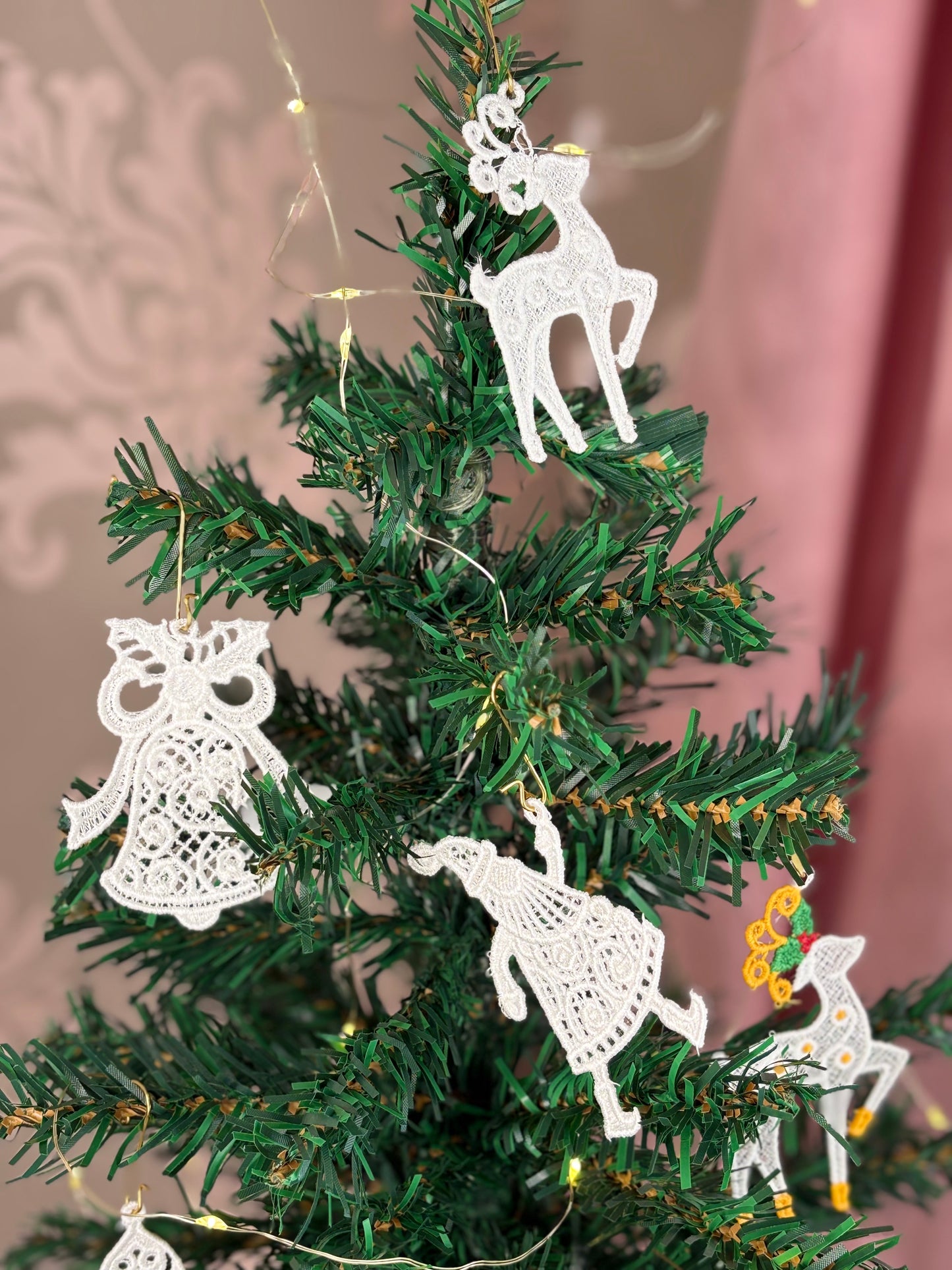 Holiday Edit – Freestanding Lace Ornament “Bell” (White / Gold / Silver / Colourful)