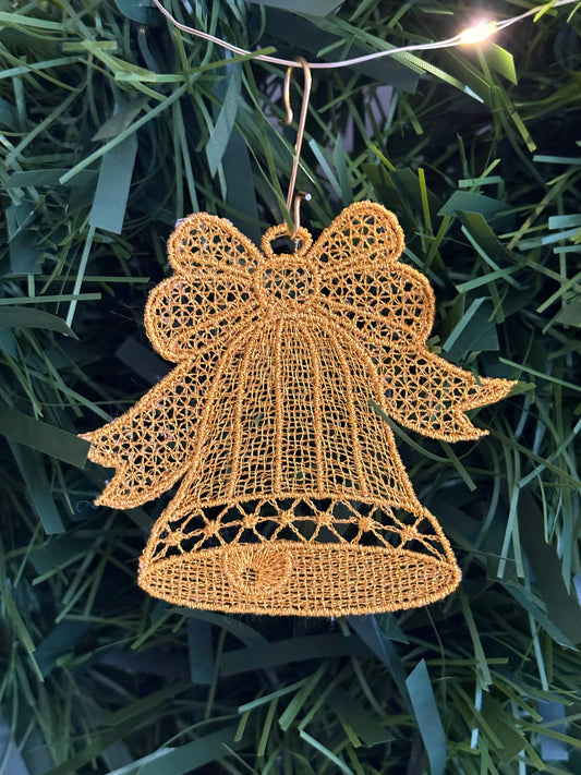 Holiday Edit – Freestanding Lace Ornament “Bell II” (White / Gold / Silver)