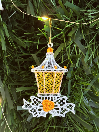 Holiday Edit – Freestanding Lace Ornament “Lantern” (White / Gold / Silver / Colourful)
