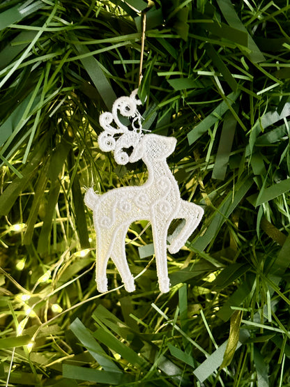 Holiday Edit – Freestanding Lace Ornament “Reindeer” (White / Colourful)
