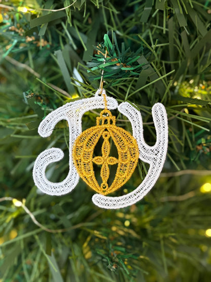 Set of 10 Machine-Embroidered Christmas Ornaments – White & Gold Lace Decorations