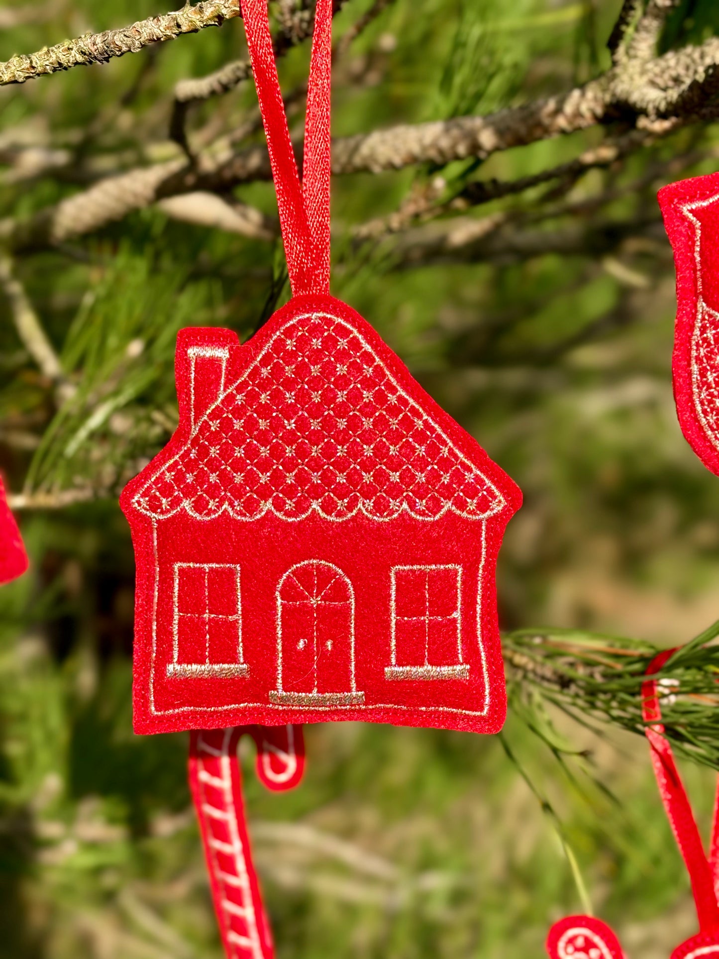 Set of 10 Red Felt Ornaments – Machine-Embroidered in Silver Thread, Filled with Recycled 100% Sheep Wool