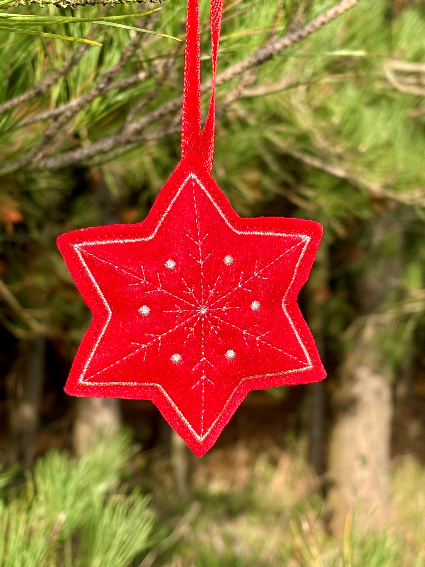 Set of 10 Red Felt Ornaments – Machine-Embroidered in Silver Thread, Filled with Recycled 100% Sheep Wool