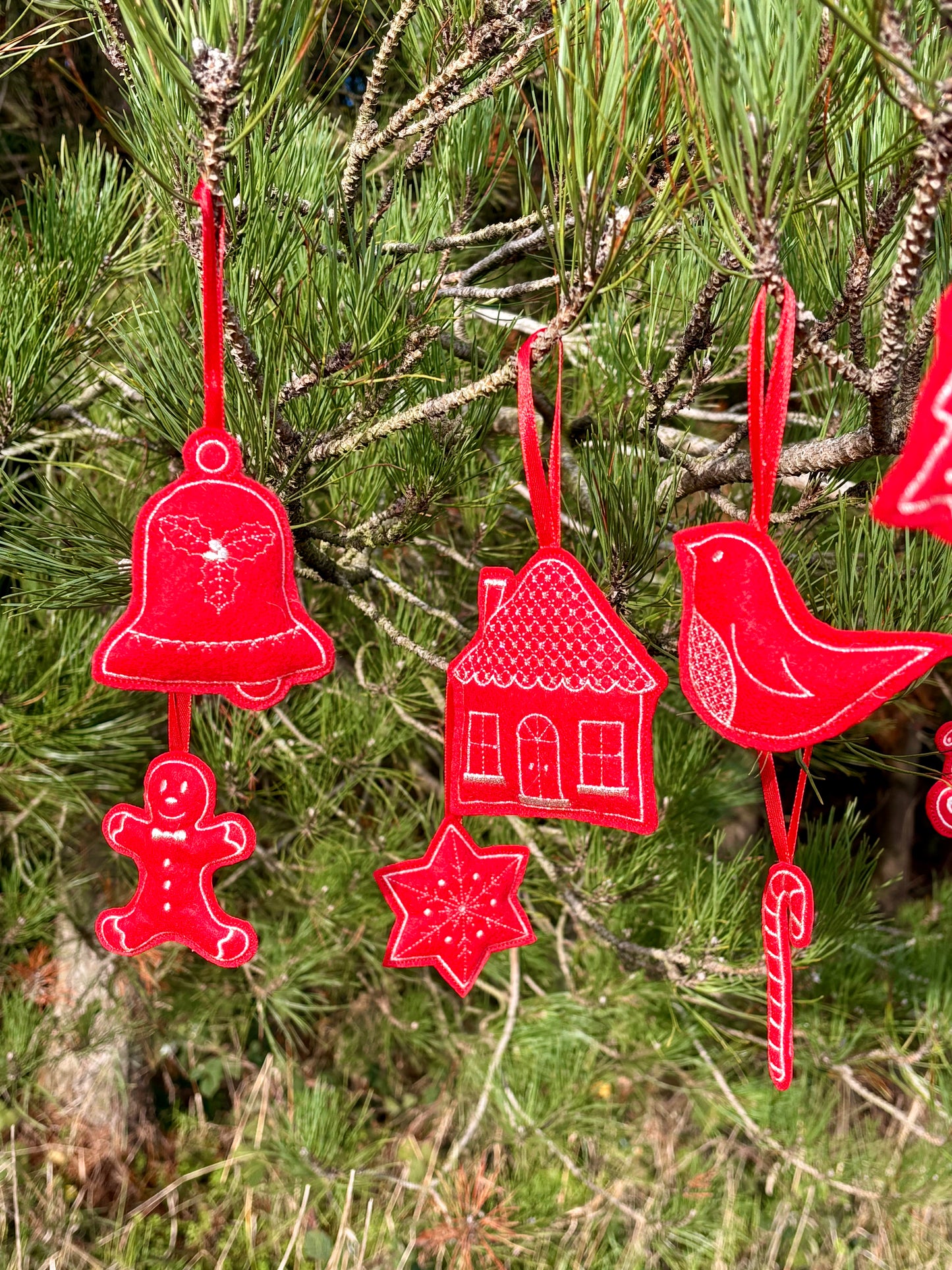 Set of 10 Red Felt Ornaments – Machine-Embroidered in Silver Thread, Filled with Recycled 100% Sheep Wool
